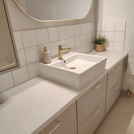 Rauhallinen Parvekkeella شقة *
